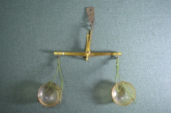 Весы старинные аптекарские, ювелирные. Weight Scales Von Poncet Berlin. Германия.