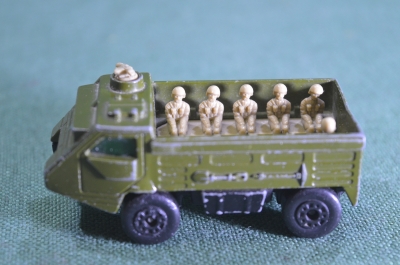 Игрушка машинка модель "Personnel Carrier". Великобритания. Matchbox. 1976 год.